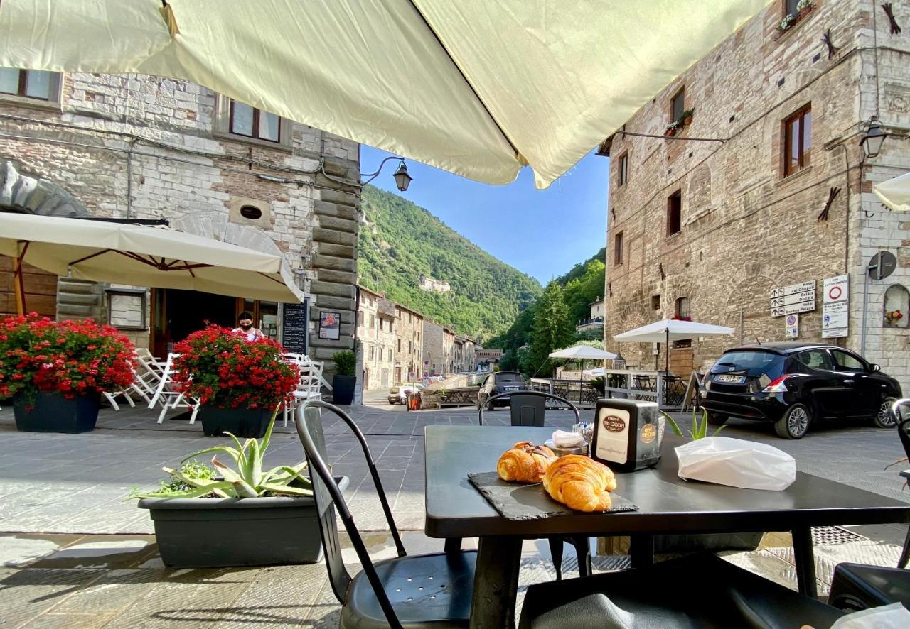 Red House Appartement Gubbio Buitenkant foto