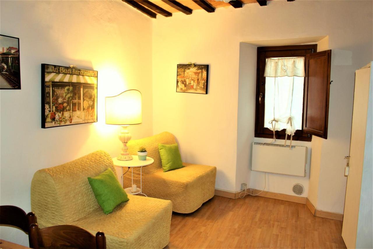 Red House Appartement Gubbio Buitenkant foto