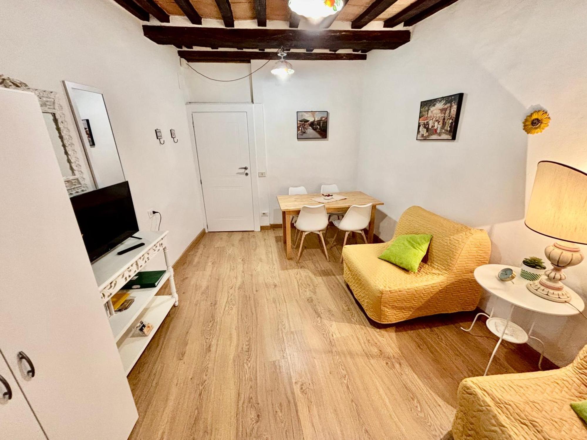 Red House Appartement Gubbio Buitenkant foto