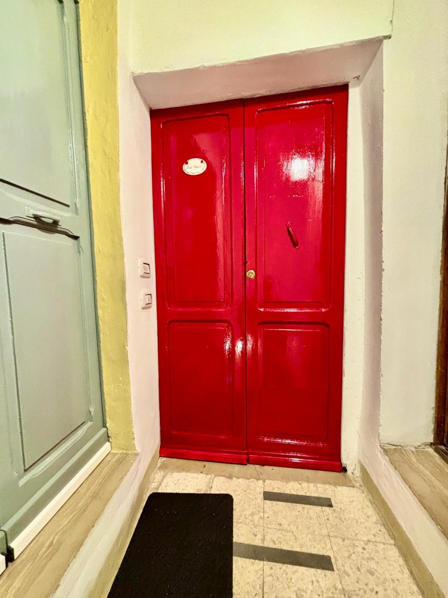 Red House Appartement Gubbio Buitenkant foto